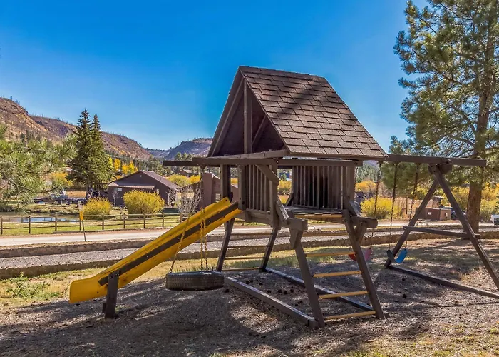 Cozy Retreat With Scenic Views Greer