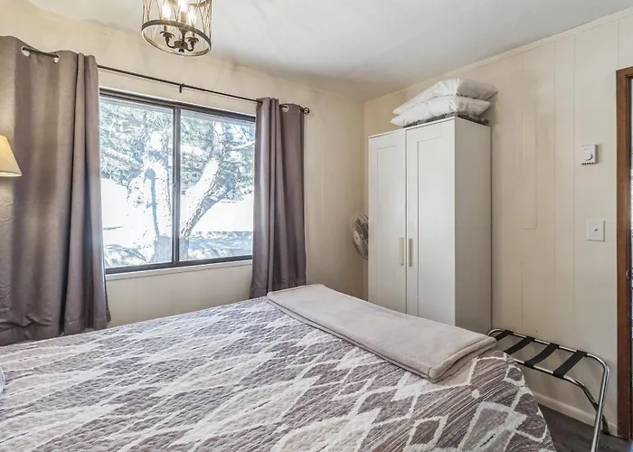 Cozy Retreat With Scenic Views Greer